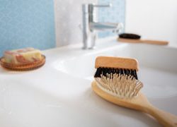 Comment nettoyer sa brosse à cheveux ?