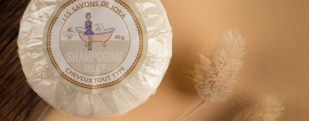 Psoriasis sur le cuir chevelu : Quel shampoing naturel adopter ?