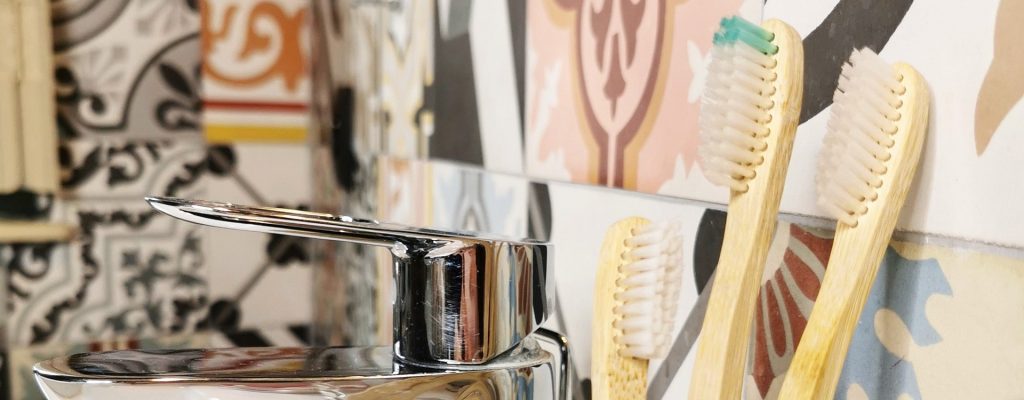 Les avantages d'une brosse à dents écologique en bambou