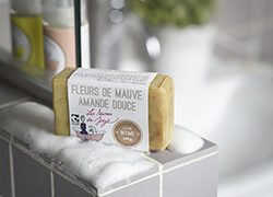 Pourquoi le savon mousse-t-il ?