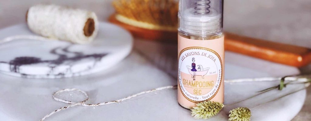 Le shampoing sec abîme-t-il les cheveux ?