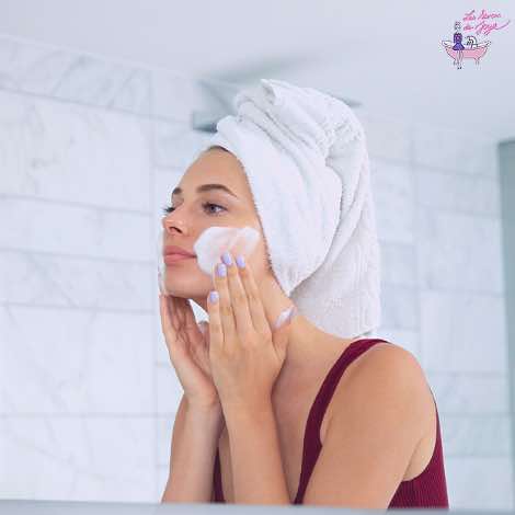 Votre peau est-elle déshydratée, les symptômes et remèdes naturels