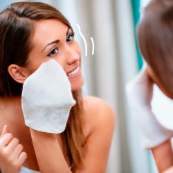 Un démaquillage naturel grâce aux actifs végétaux