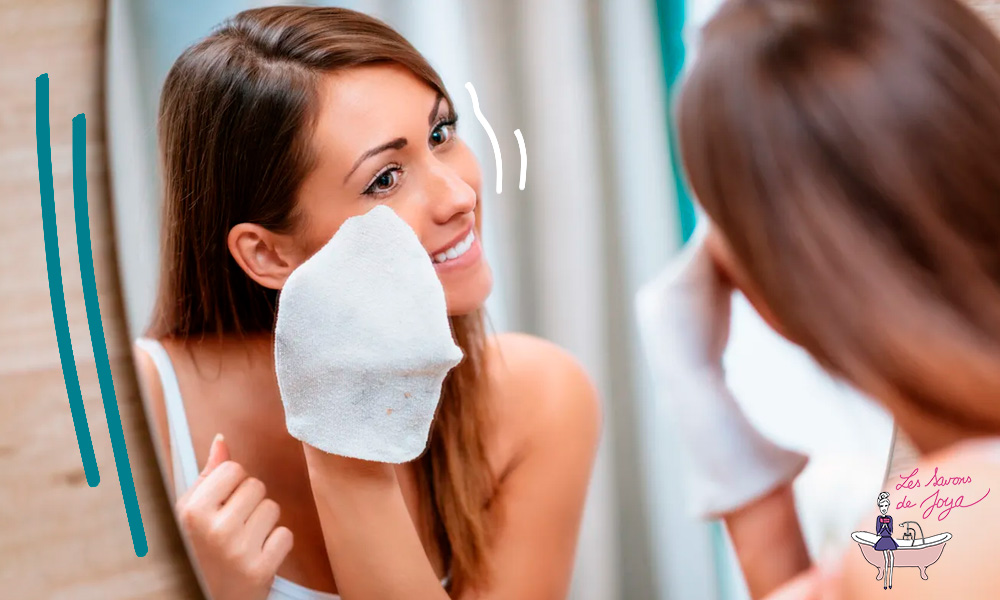 Un démaquillage naturel grâce aux actifs végétaux