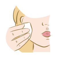 <p>Nettoyez, en amont, votre visage avec un hydrolat floral ou une lotion.</p>