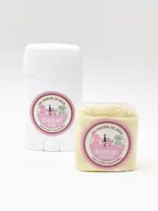 Comment utiliser un déodorant solide sans huiles essentielles ?